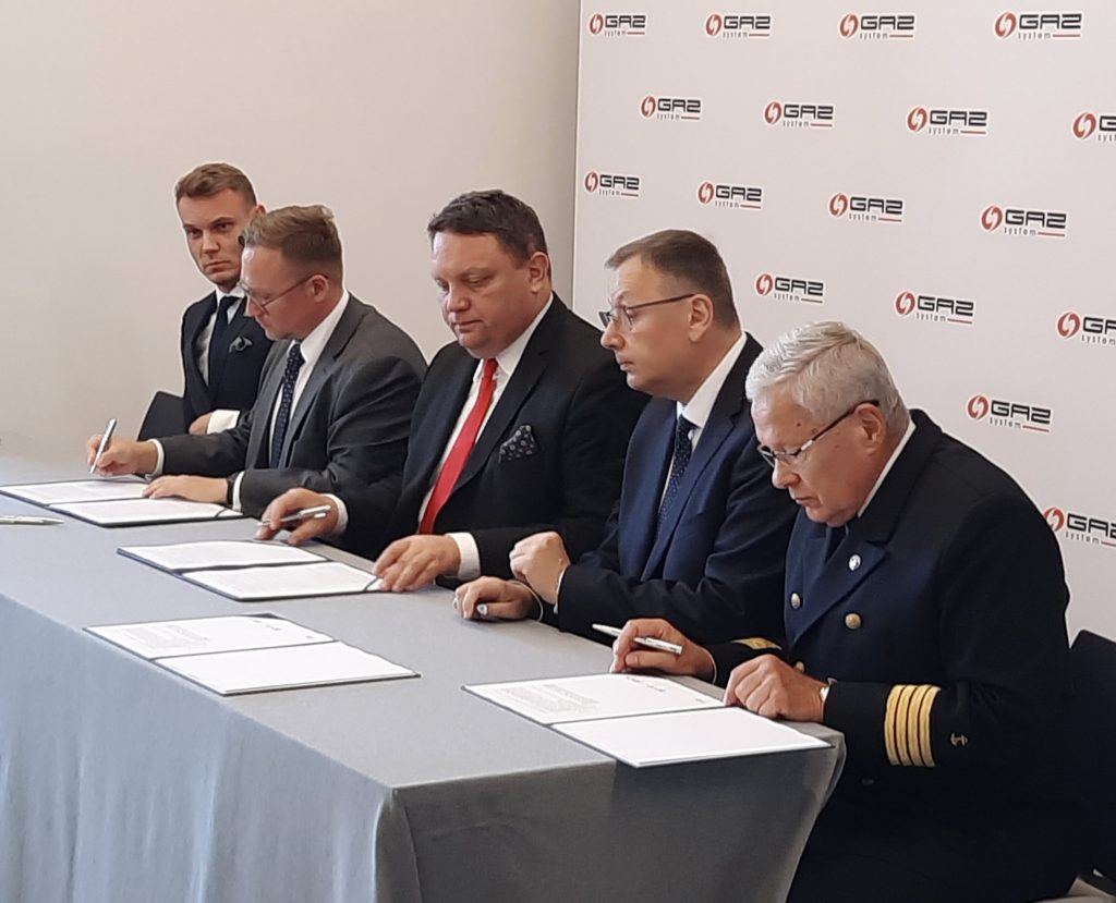 Pierwszy w Polsce terminal pływający LNG zostanie umiejscowiony na wodach w granicach administracyjnych Portu Gdańsk
