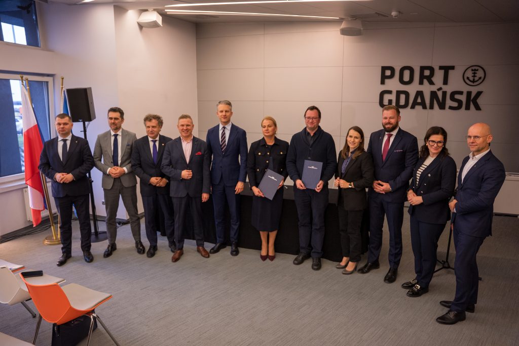 Strategiczna współpraca: PLK i Port Gdańsk łączą siły na rzecz rozbudowy kolejowego dostępu do portu