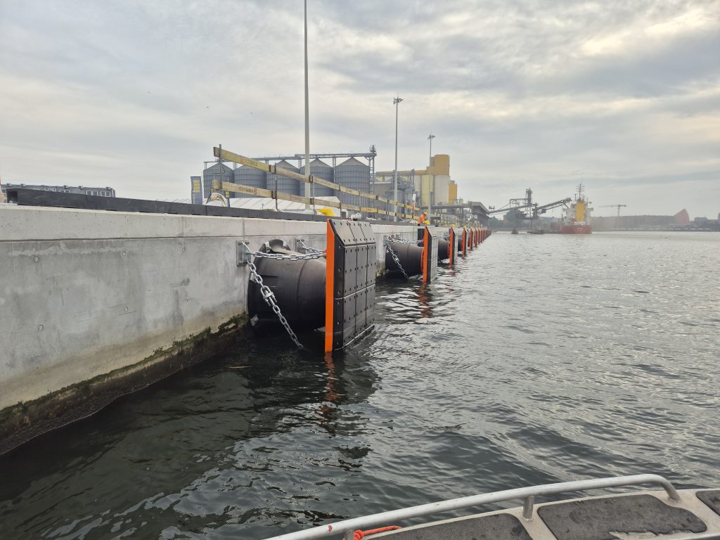 Drogowcy mogą się uczyć od hydrotechników – rozbudowa Nabrzeża Bytomskiego zakończona przed czasem